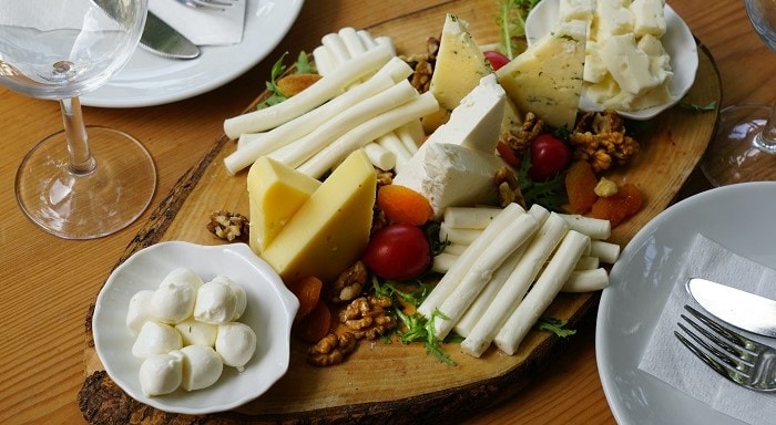 Different types of cheese